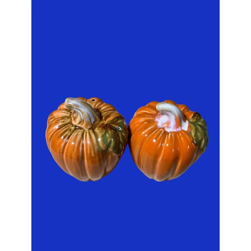 Thanksgiving Fall Pumpkin Salt and Pepper Shaker Set
